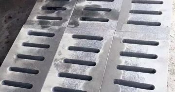 赤峰 芝麻灰石材沟盖板