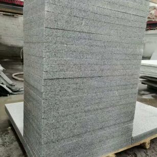 赤峰 花岗岩 地铺成品300*600，尺寸标准、厚薄均匀