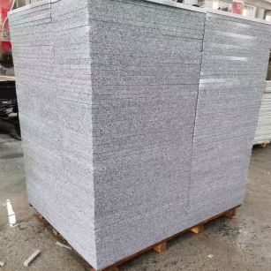 赤峰 火烧面地铺石，街道广场园林市政工程板，1.8~5.0厚均有现货