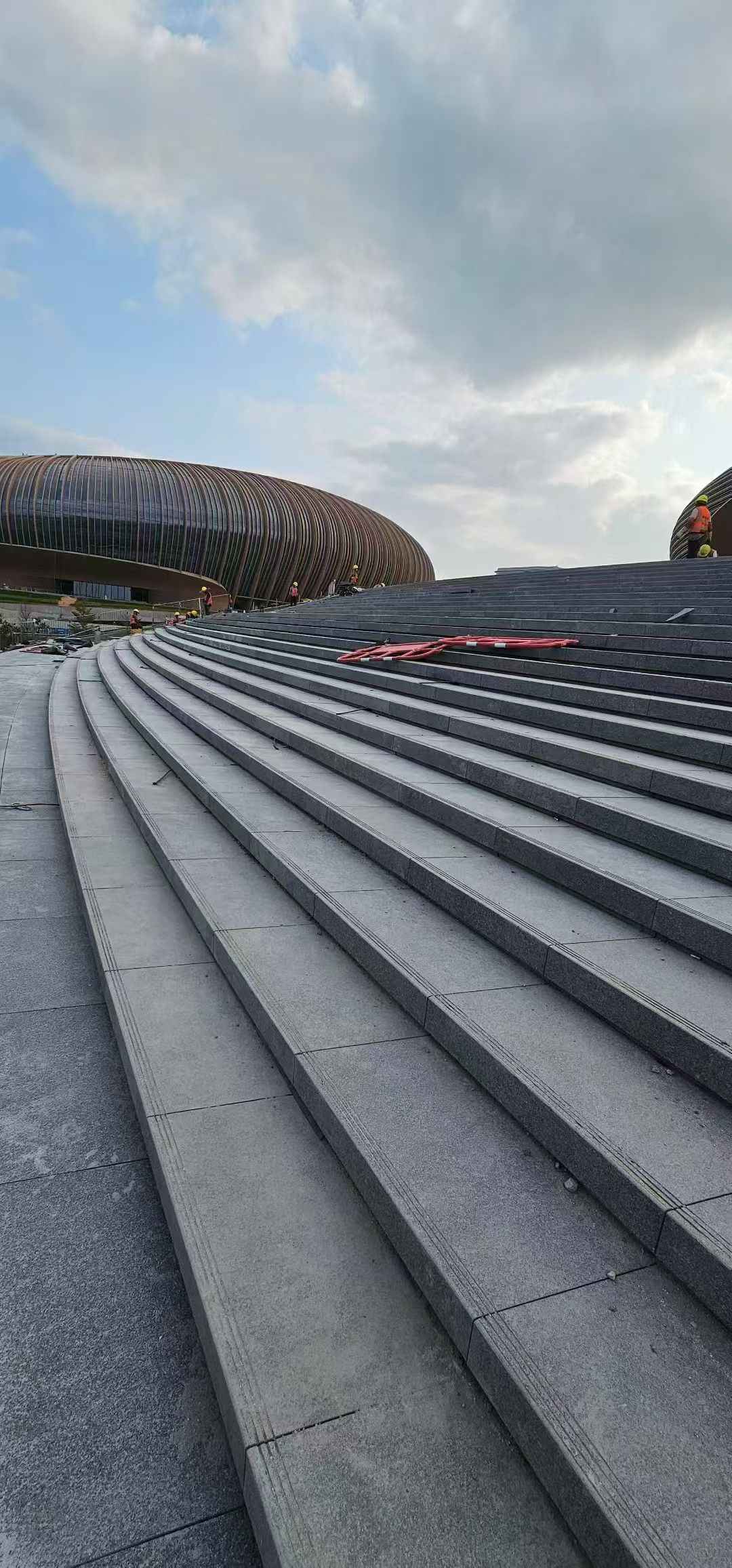 赤峰 弧形整石台阶铺装效果图
