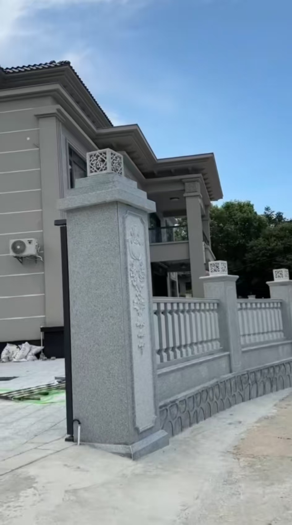 赤峰 芝麻白别墅围墙栏杆，私人订制