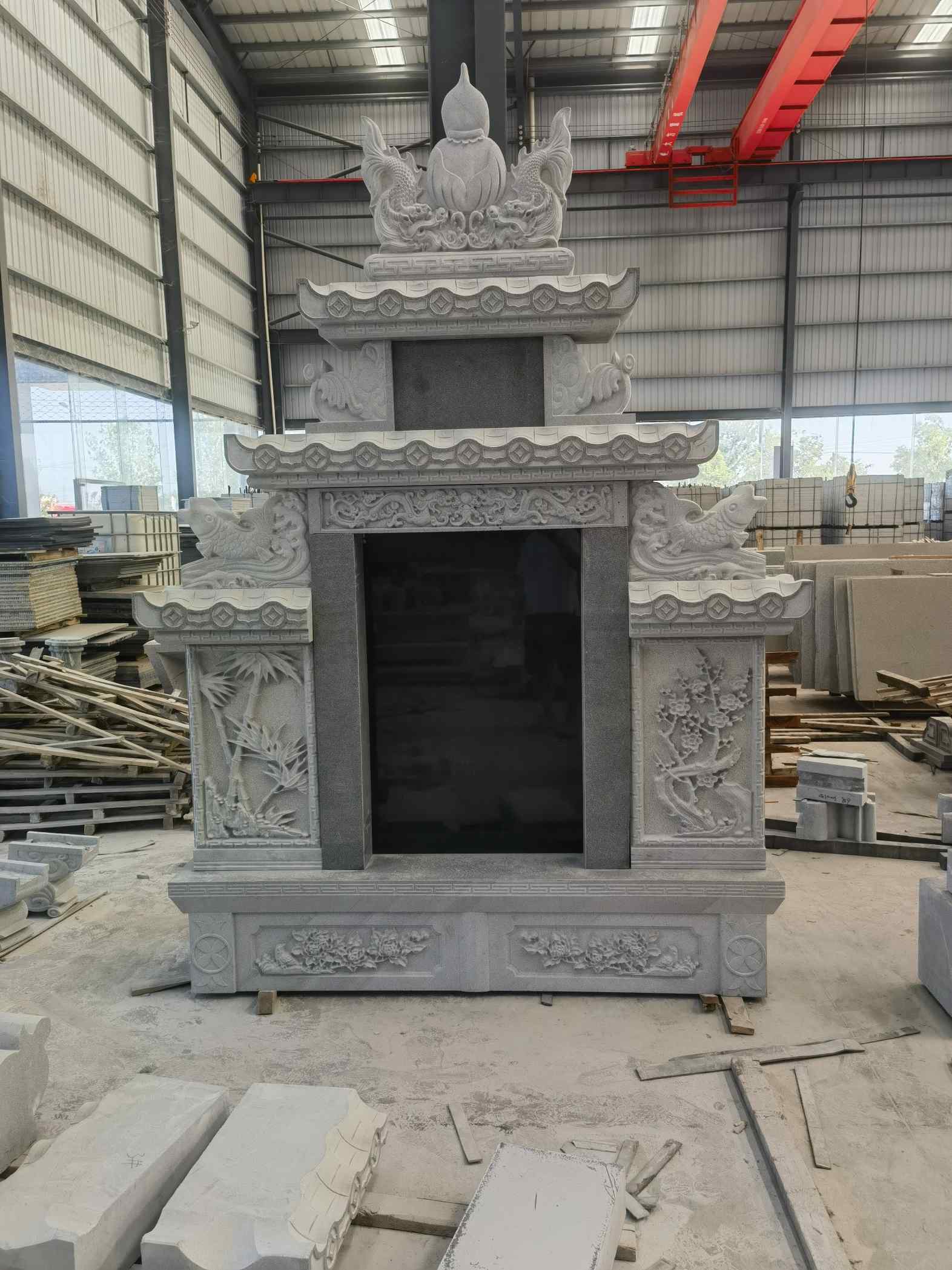 赤峰 芝麻灰高档墓碑、土墓，一套也支持定做