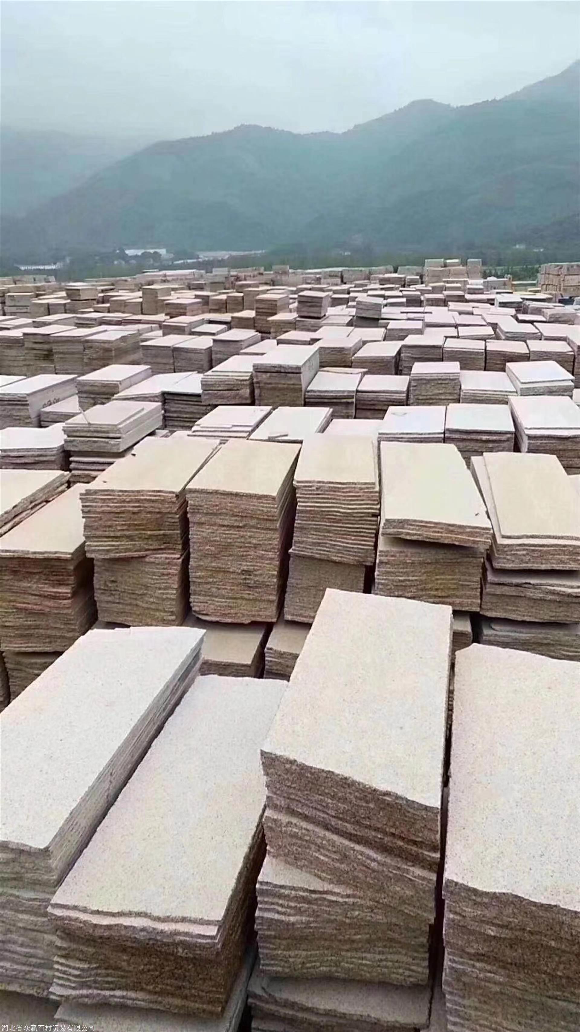 赤峰黄金麻石材产地