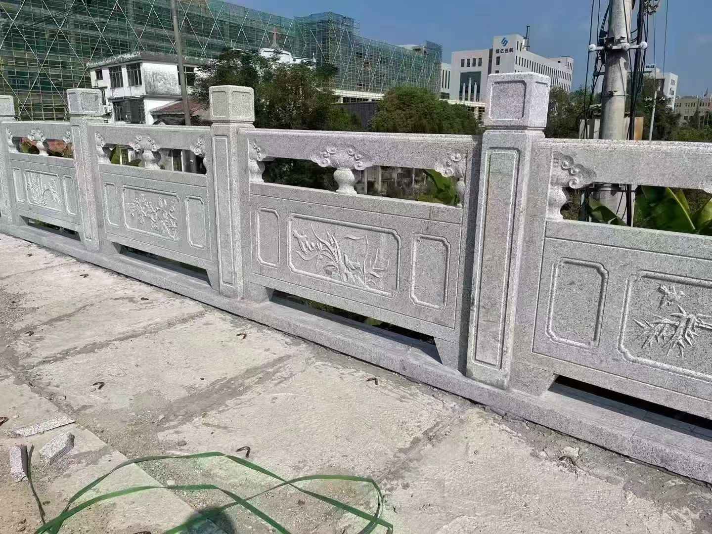 赤峰 芝麻白栏杆